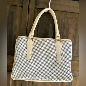 Vintage Whiting and Davis international white Mesh Handbag